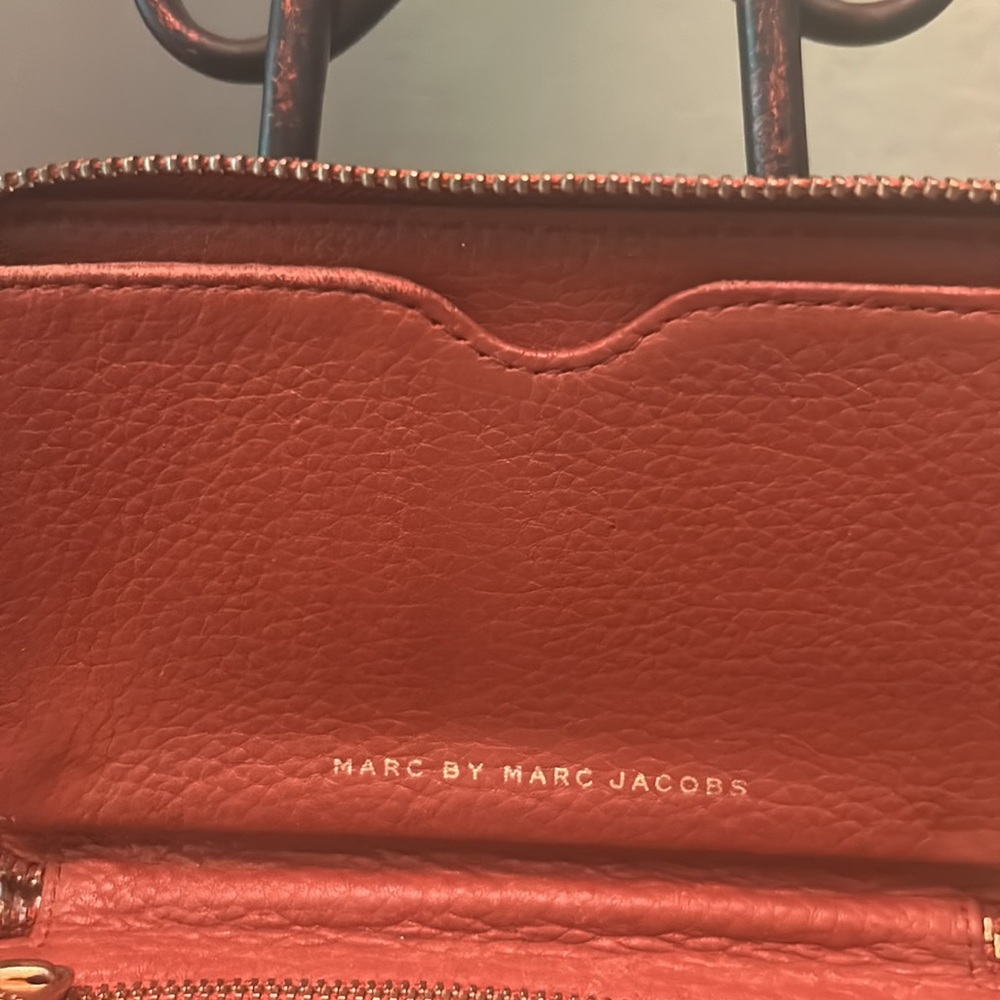 Marc by Marc Jacobs Medium Full Zip Wallet - Picture 11 of 12